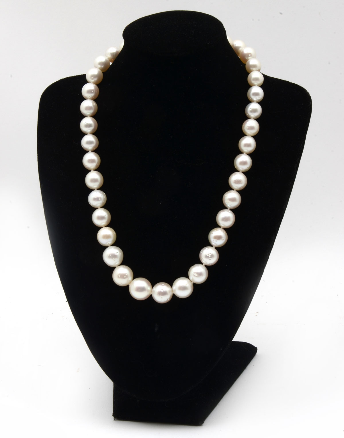 SOUTH SEAS WHITE PEARL NECKLACE 2775cf