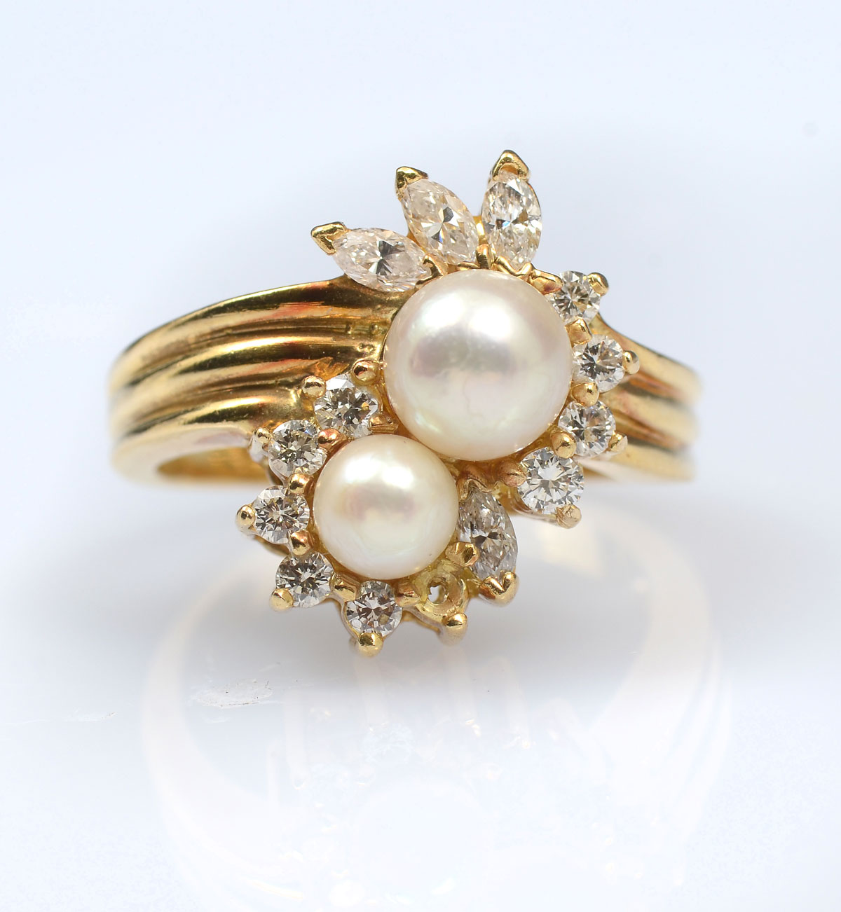 18K PEARL DIAMOND DINNER RING  277915