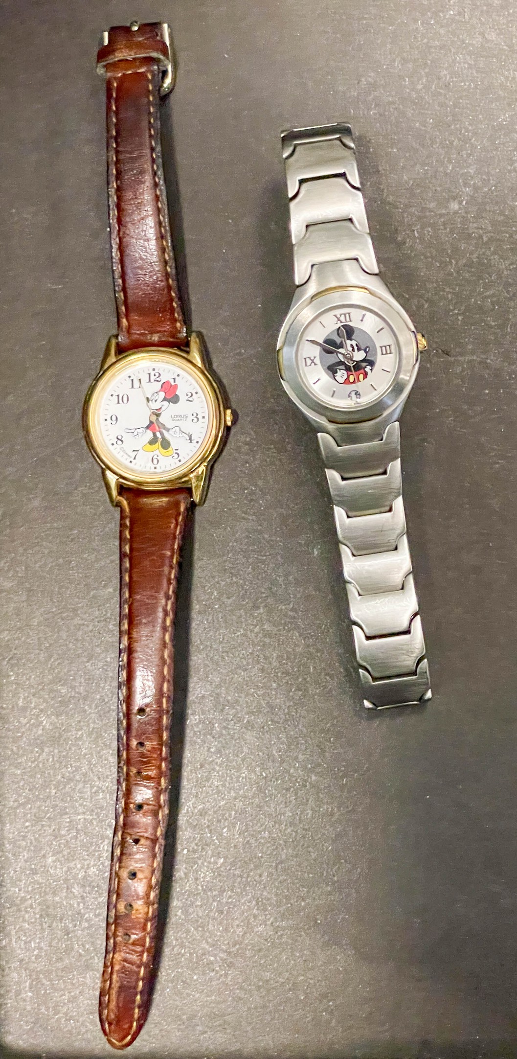  2 Mickey and Minnie Mouse watches  278195