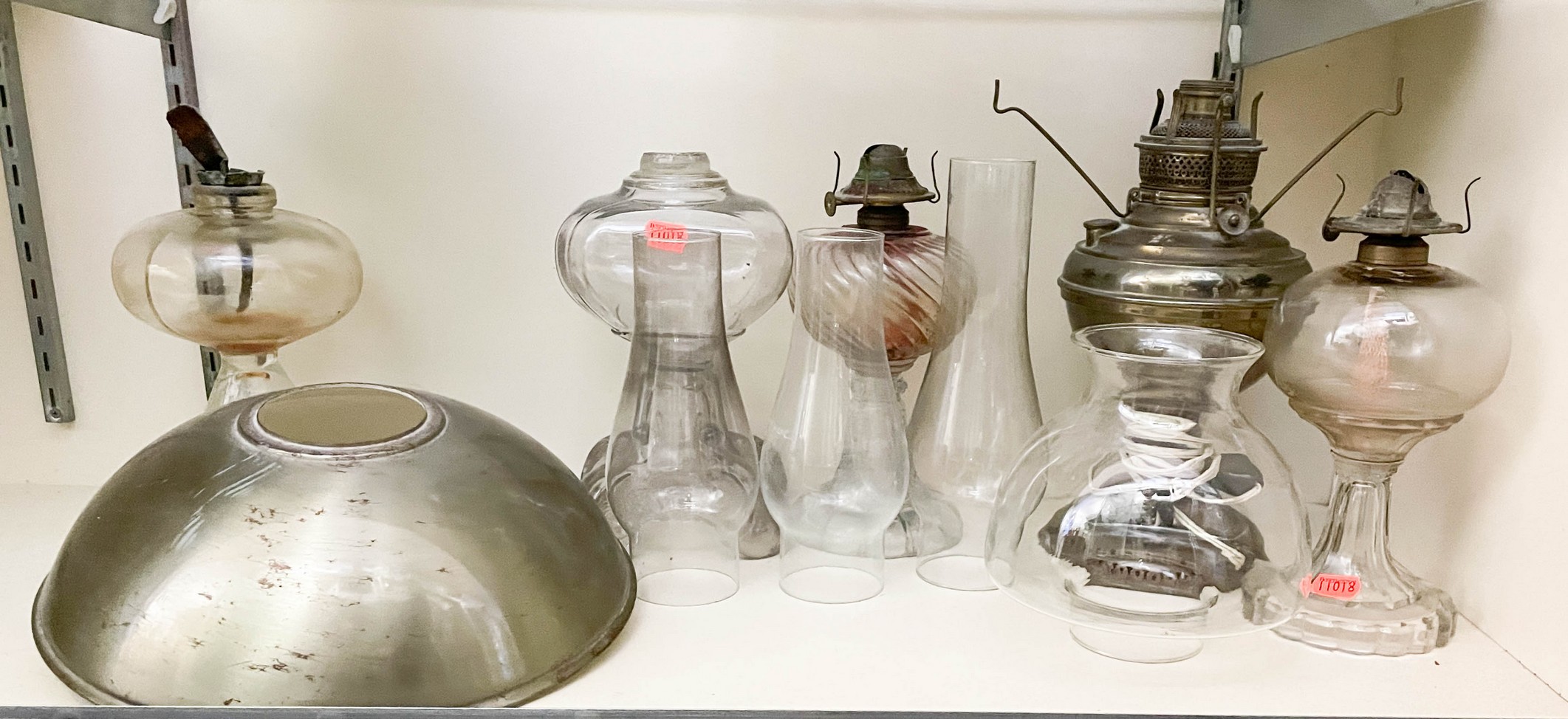 (5) Oil lamps, c/o (4) clear glass,