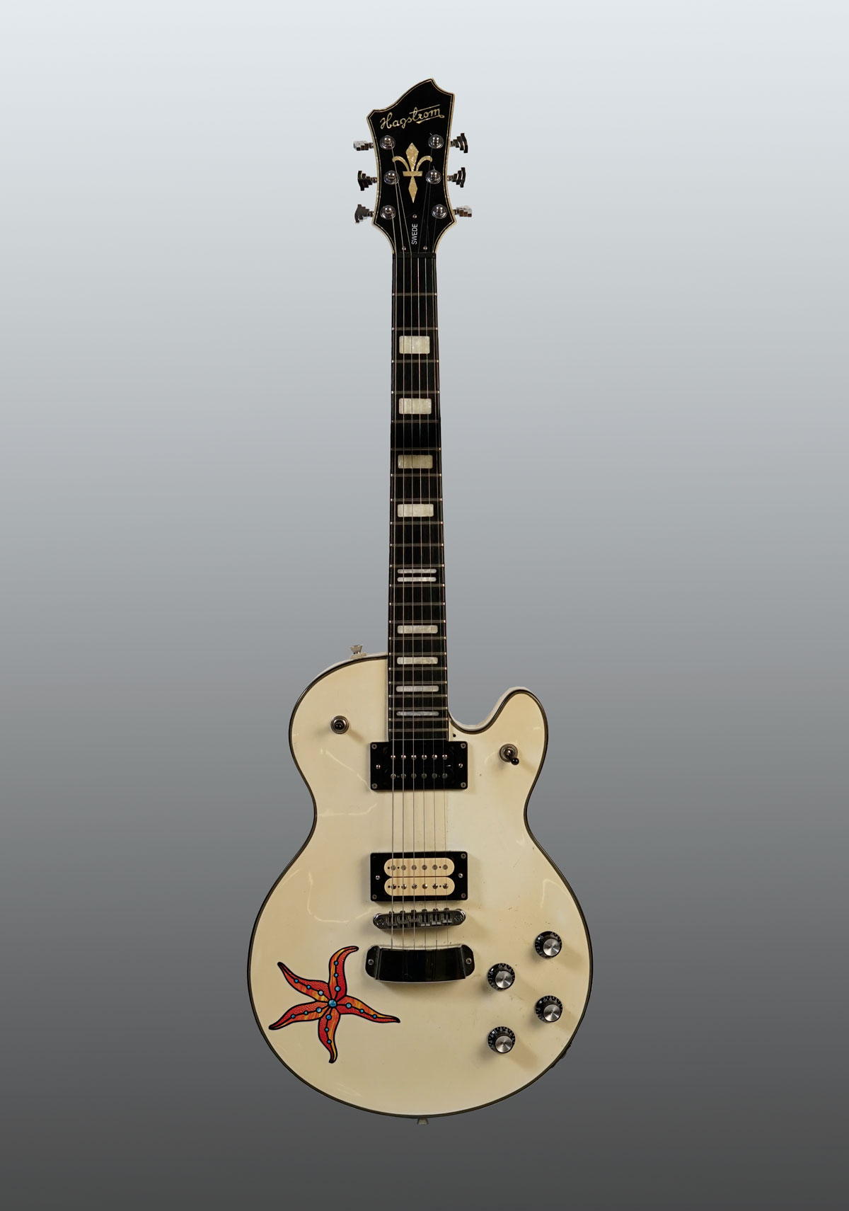 HAGSTROM PEARL WHITE SWEDISH GUITAR: