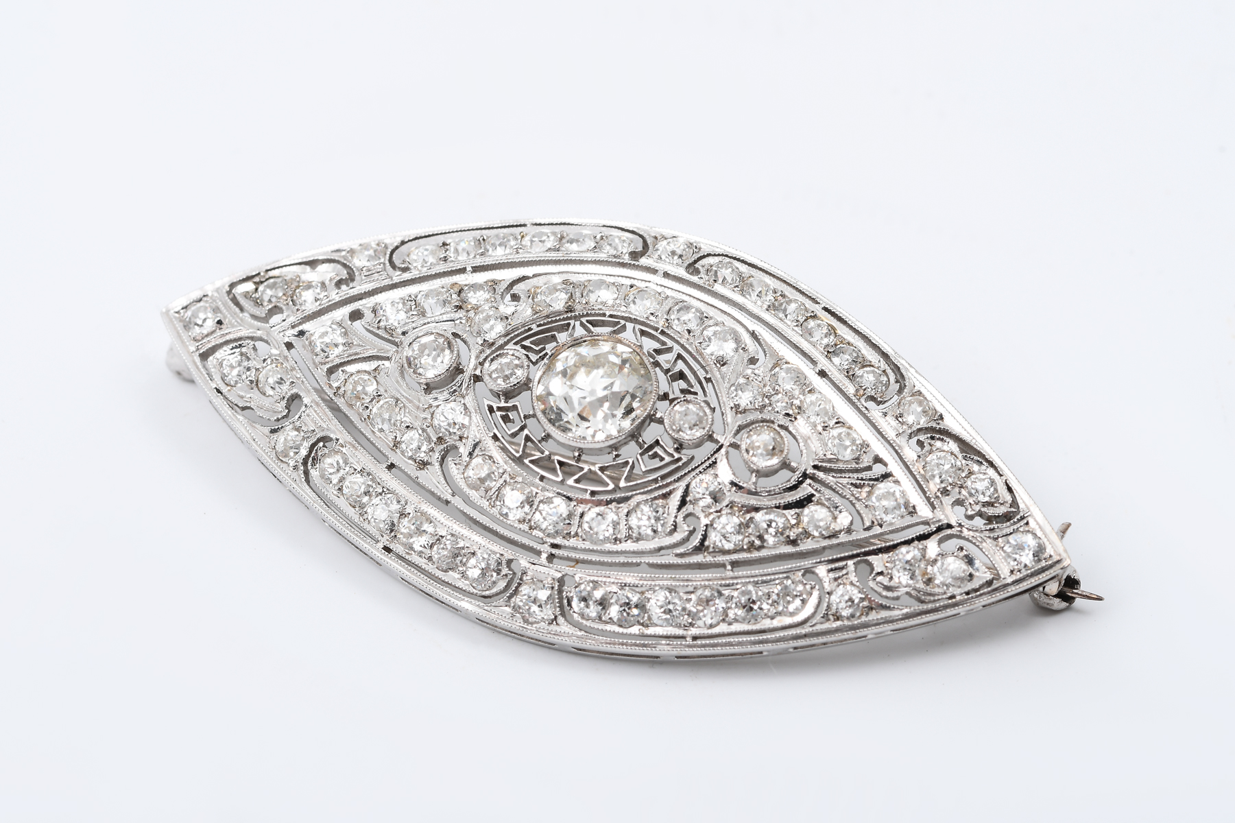 PLATINUM 5 0 CTW EDWARDIAN BROOCH  275f98