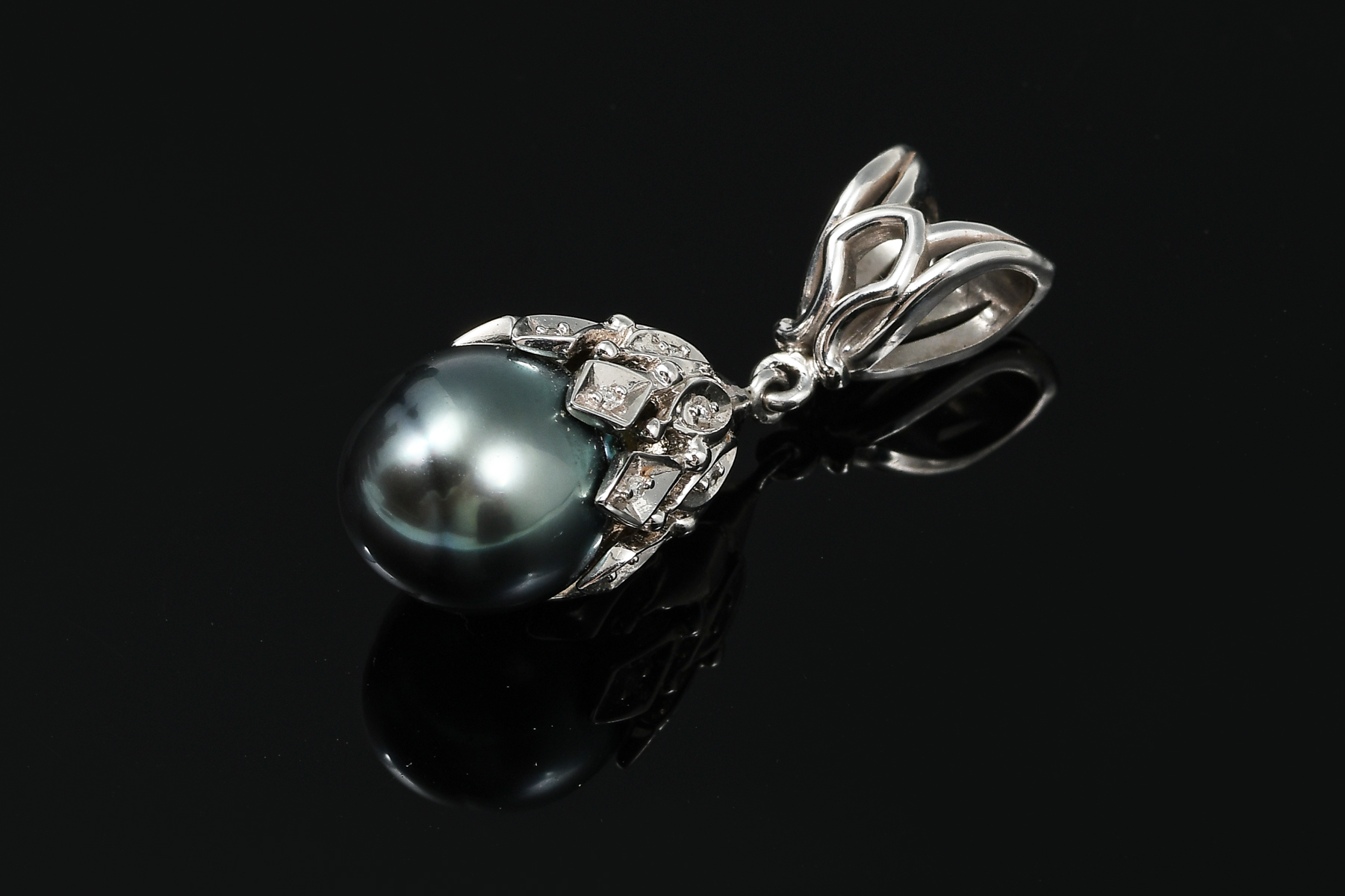 14K BLACK CULTURED PEARL AND DIAMOND 2764c3