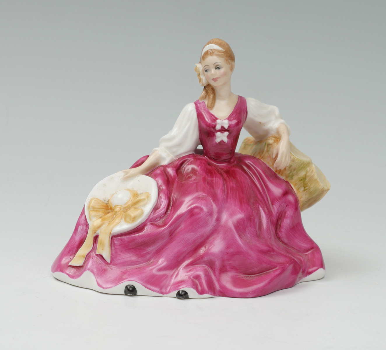 RARE ROYAL DOULTON PROTOTYPE SEATED 276b3d