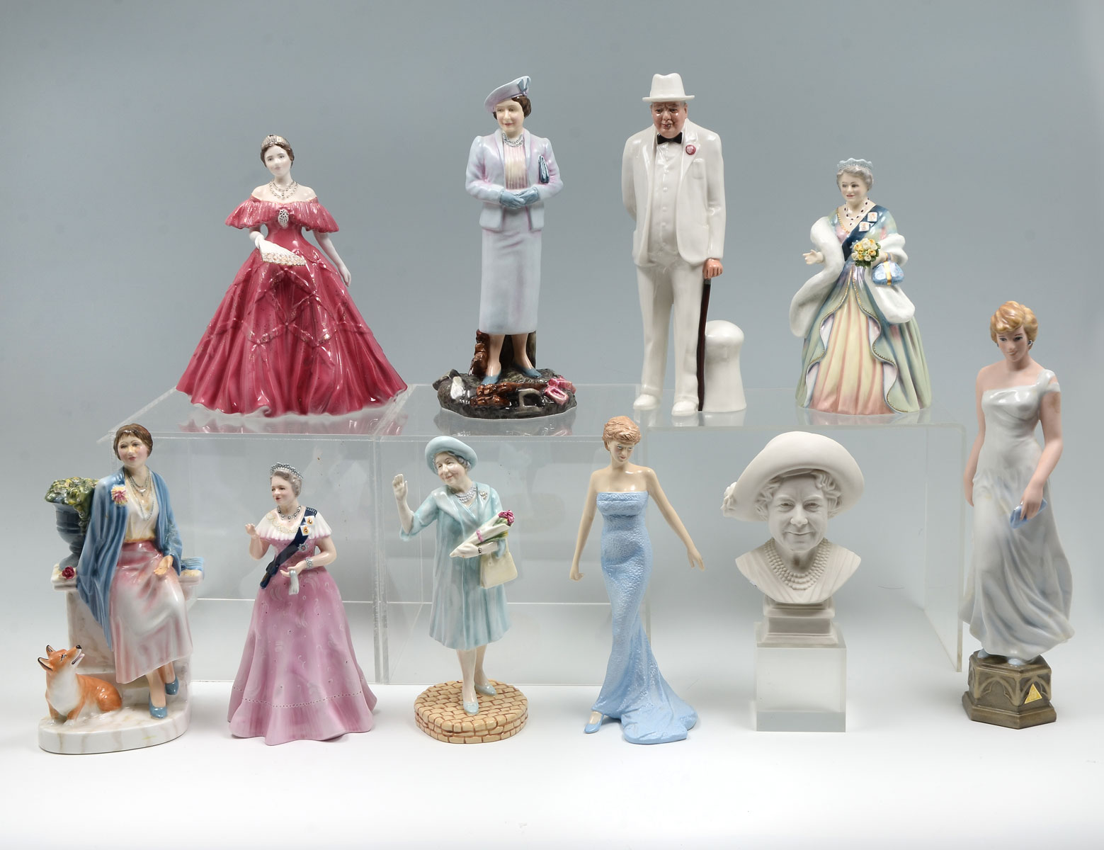 10 PC ROYAL DOULTON & WORCESTER QUEEN