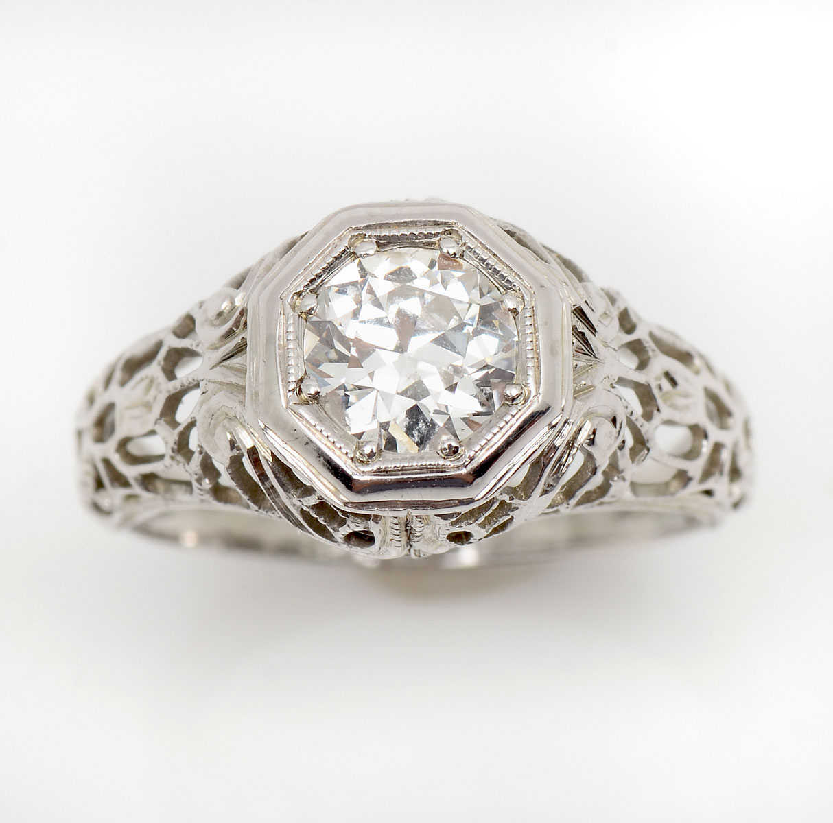 18K DIAMOND FILIGREE RING: Late