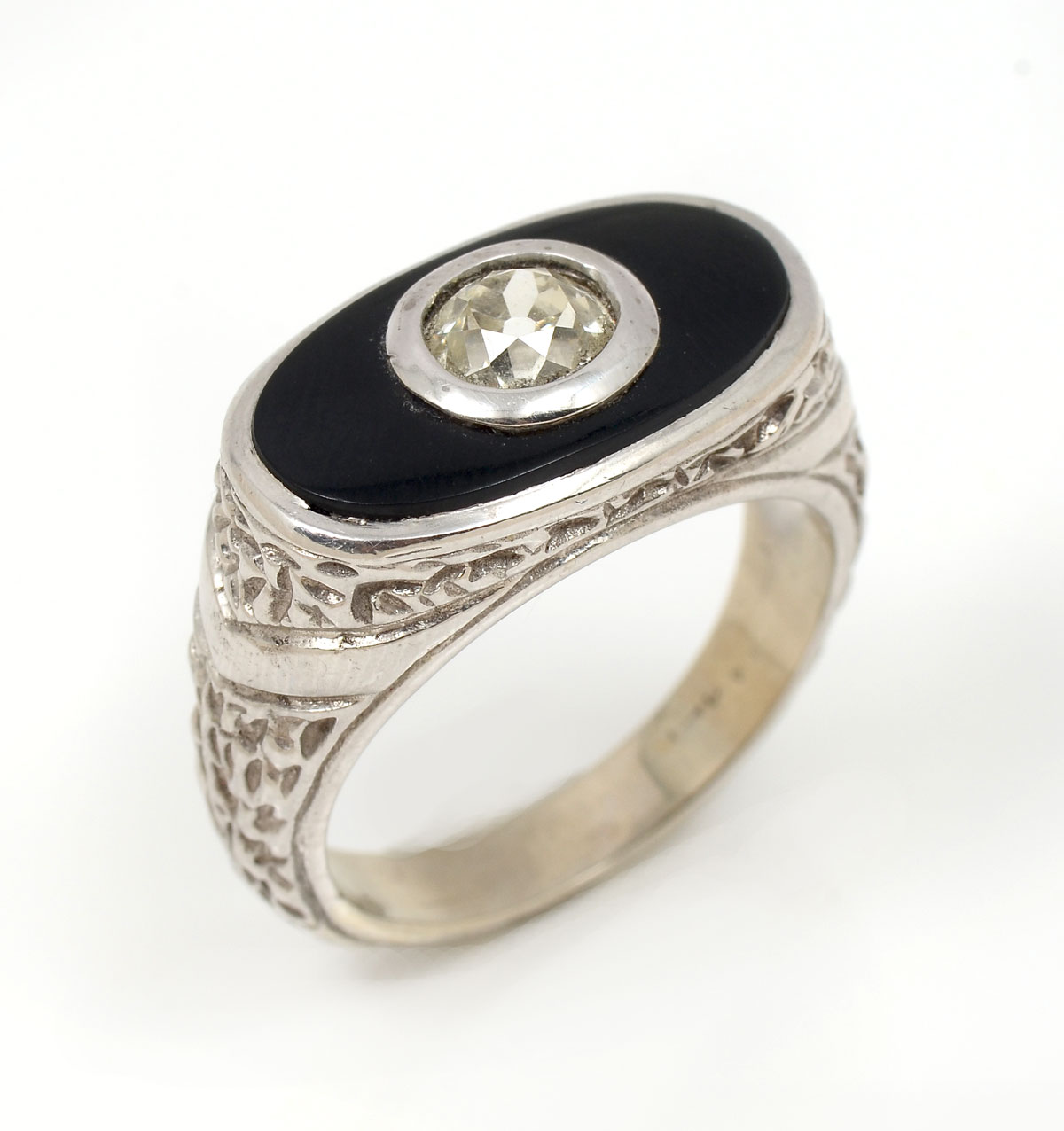 14K ONYX DIAMOND GENTS RING  276c25