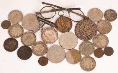 A collection of sundry coins, medals