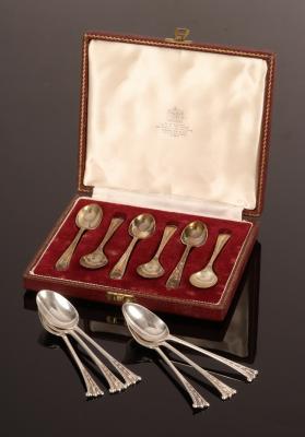 A set of six Albany pattern silver 27961d