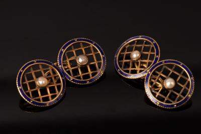 A pair of dress cufflinks, the circular