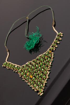 An Indian pearl and enamel fringe 27969b