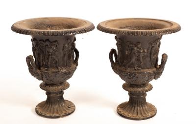 A pair of cast iron campana shaped 27974d