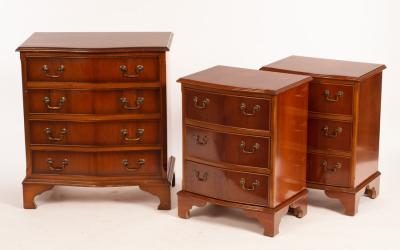 A mahogany serpentine front chest  279799