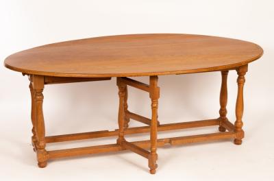 A 20th Century oak wake table  2797b7