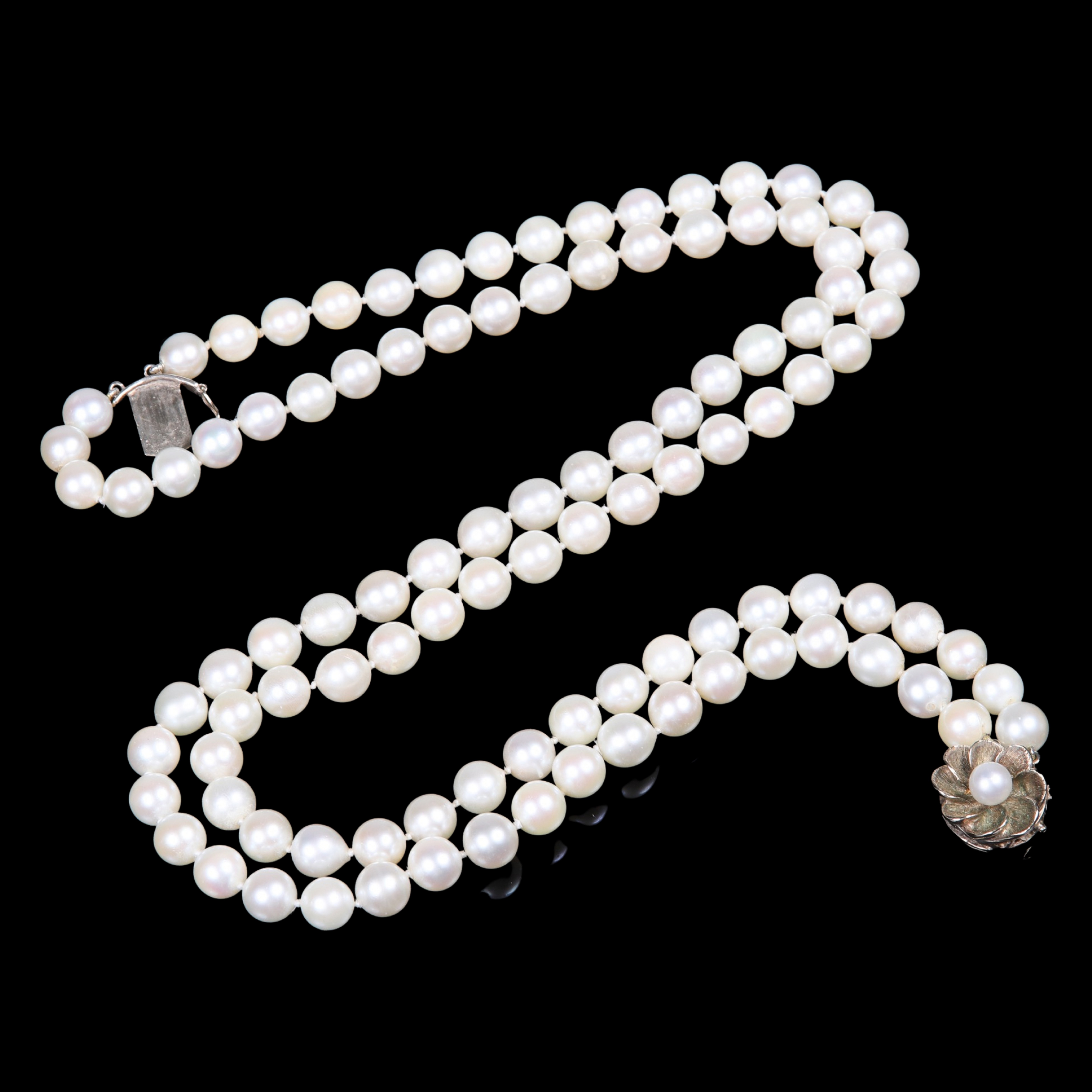 Multi-strand cultured pearl necklace,