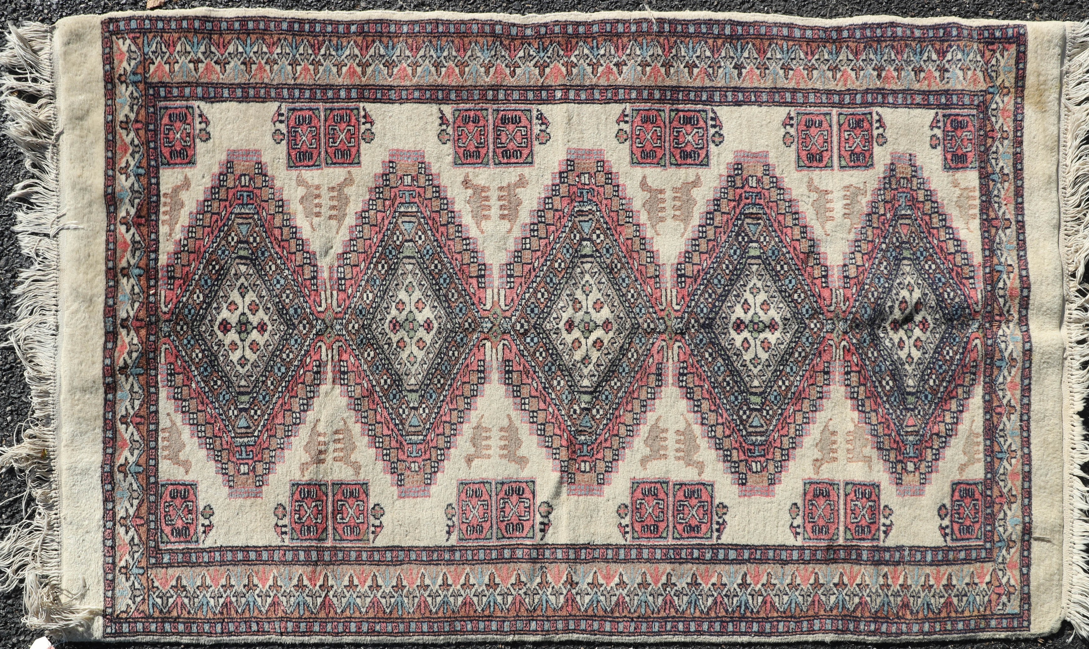 3 X 4 11 Pakistani Bokara Rug  27a4dd