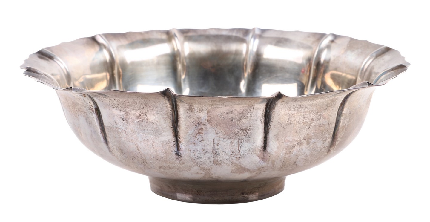 Sterling silver paneled bowl, scalloped