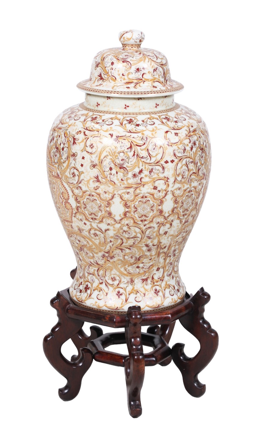 Contemporary porcelain ginger jar on