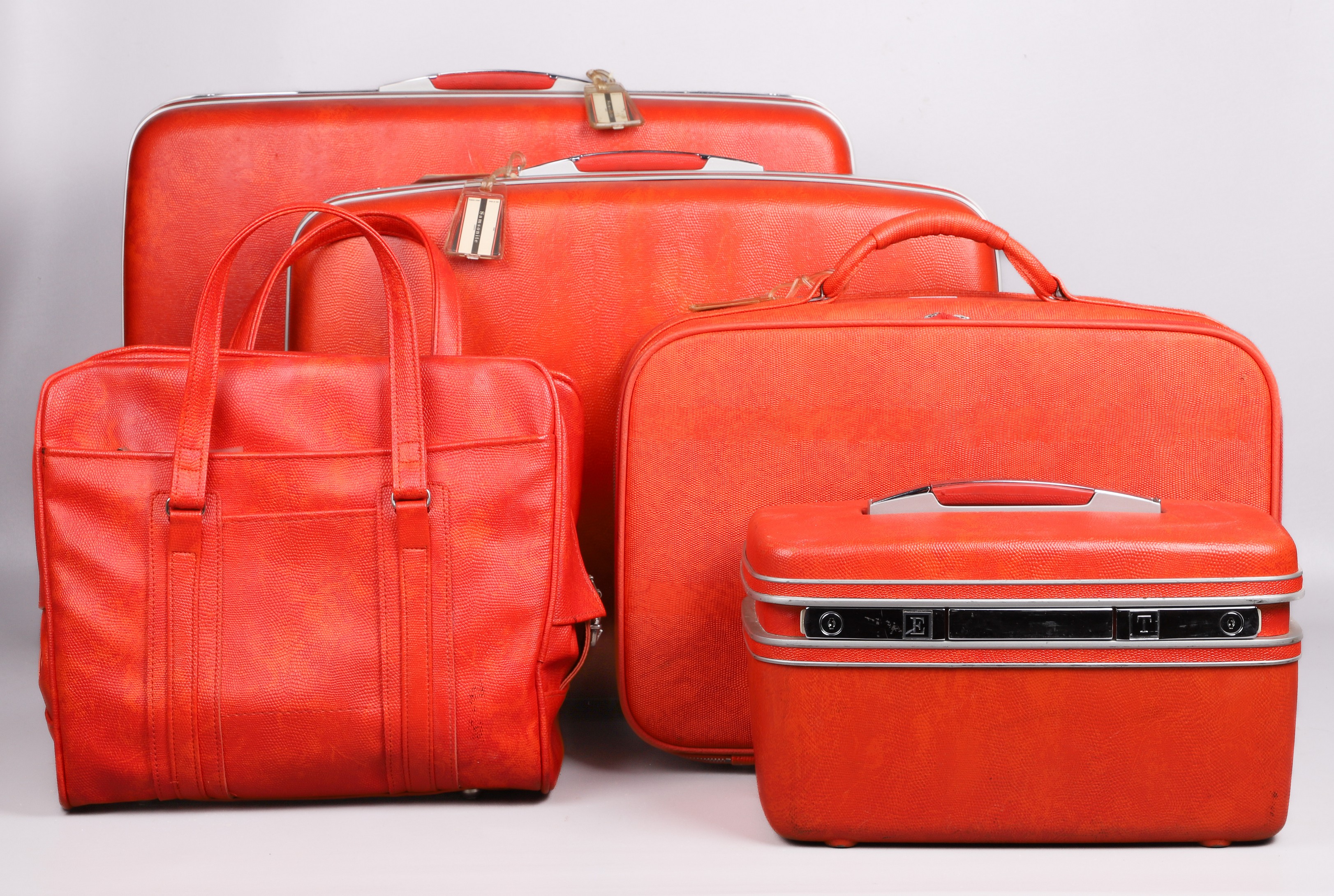 Custom orange Samsonite 5 pc luggage 27a6f7