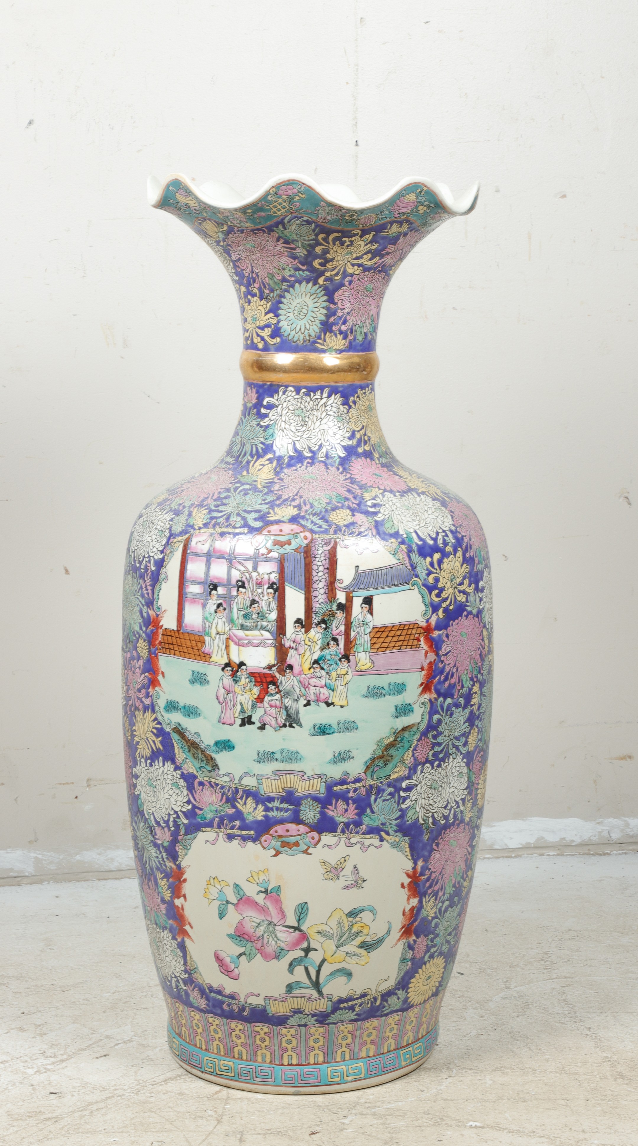 Chinese porcelain palace vase, figures