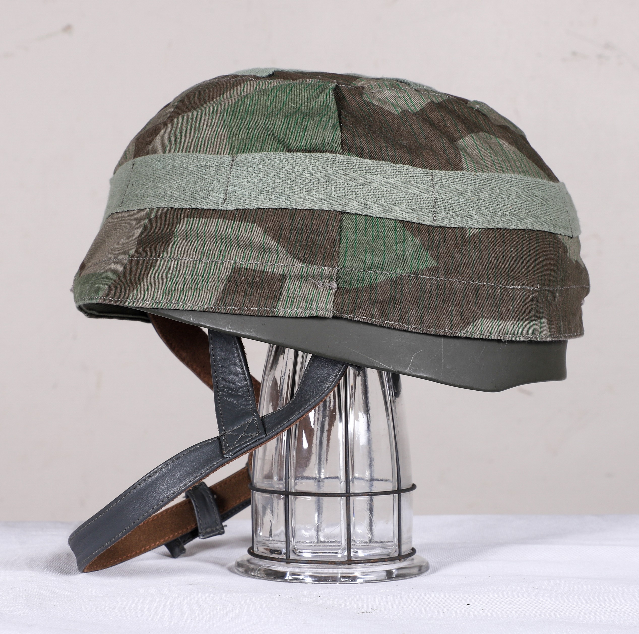 German WWII M38 Helmet refurbished 27a77c