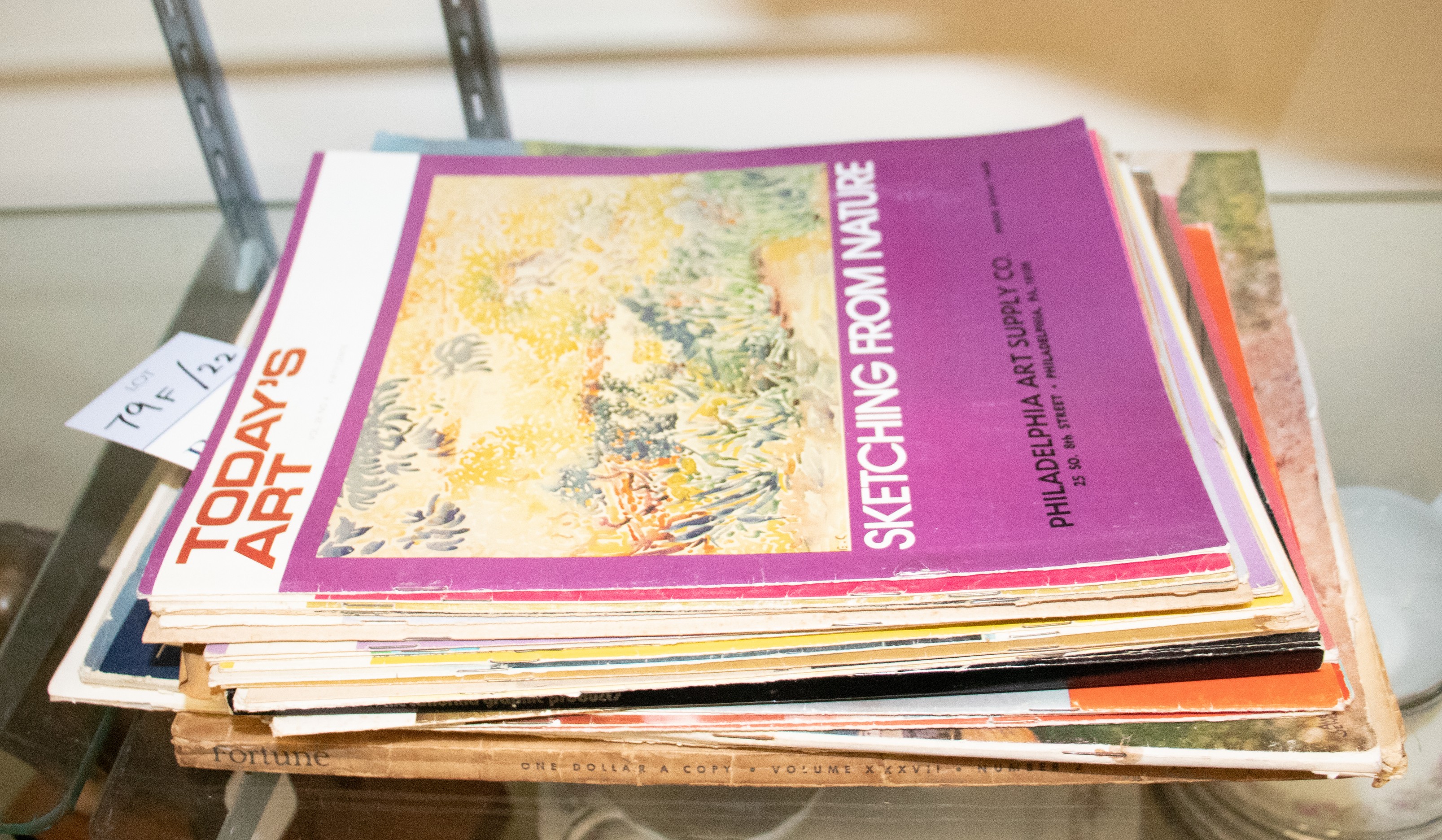 A lot of various old magazines  27a791