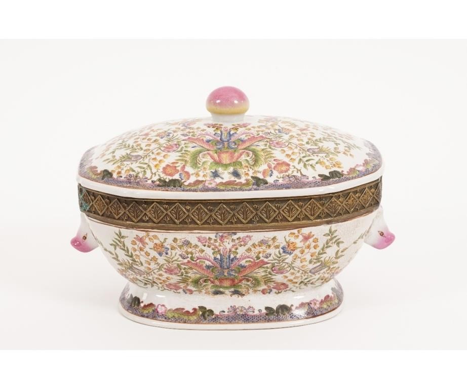 Chinese porcelain tureen with floral 278fbc