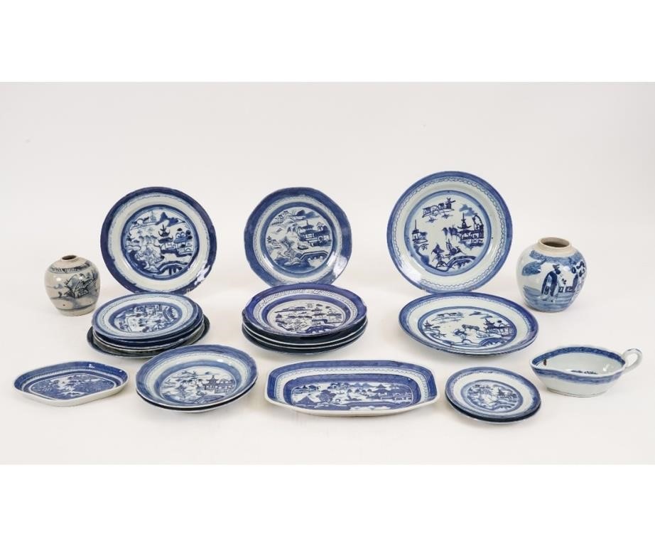 23 pieces of Chinese blue and white 2826e8
