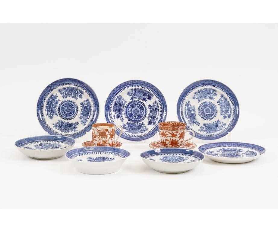 Four Fitzhugh Chinese blue saucers 28273e