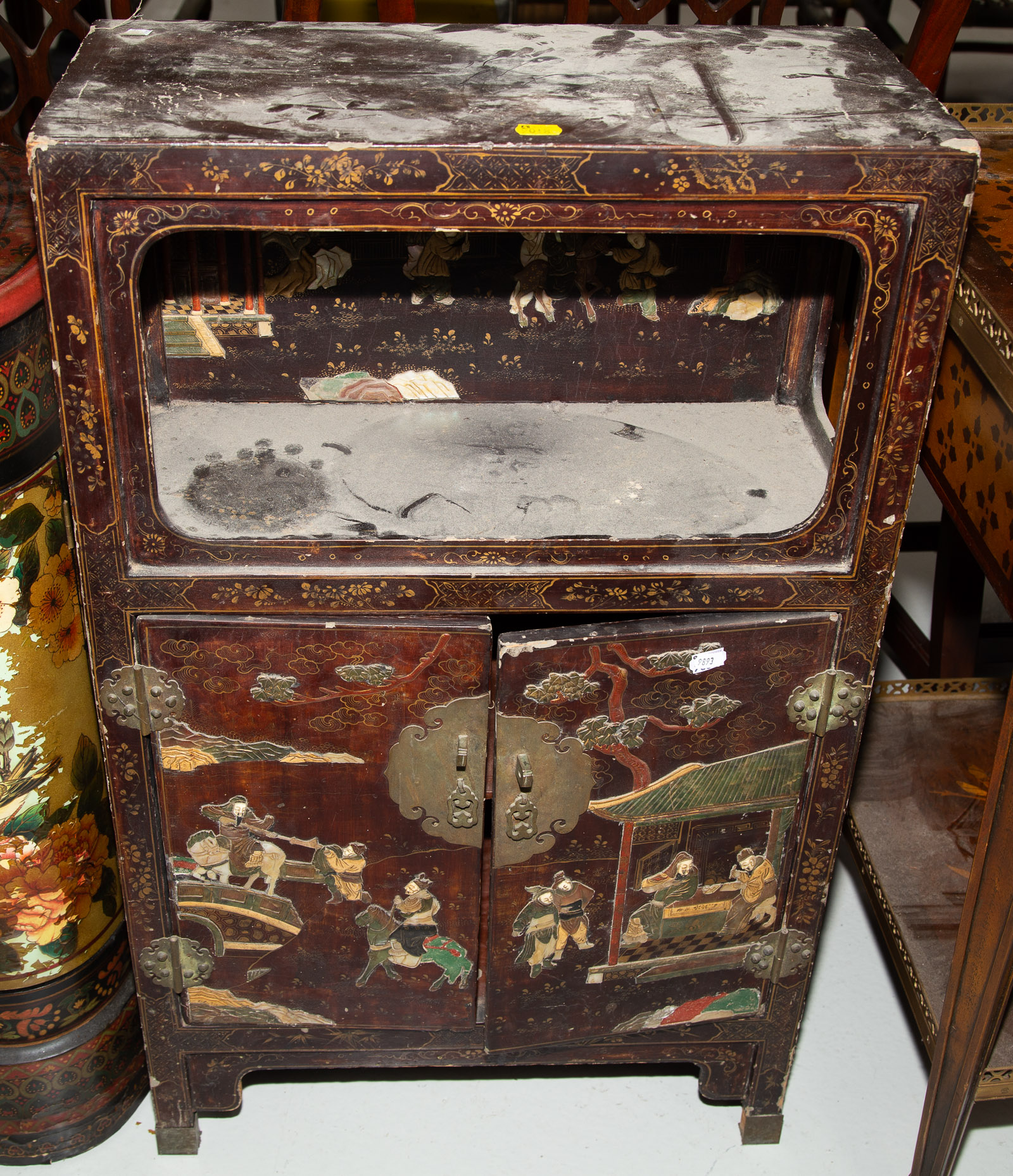 CHINESE LACQUERED DISPLAY CABINET