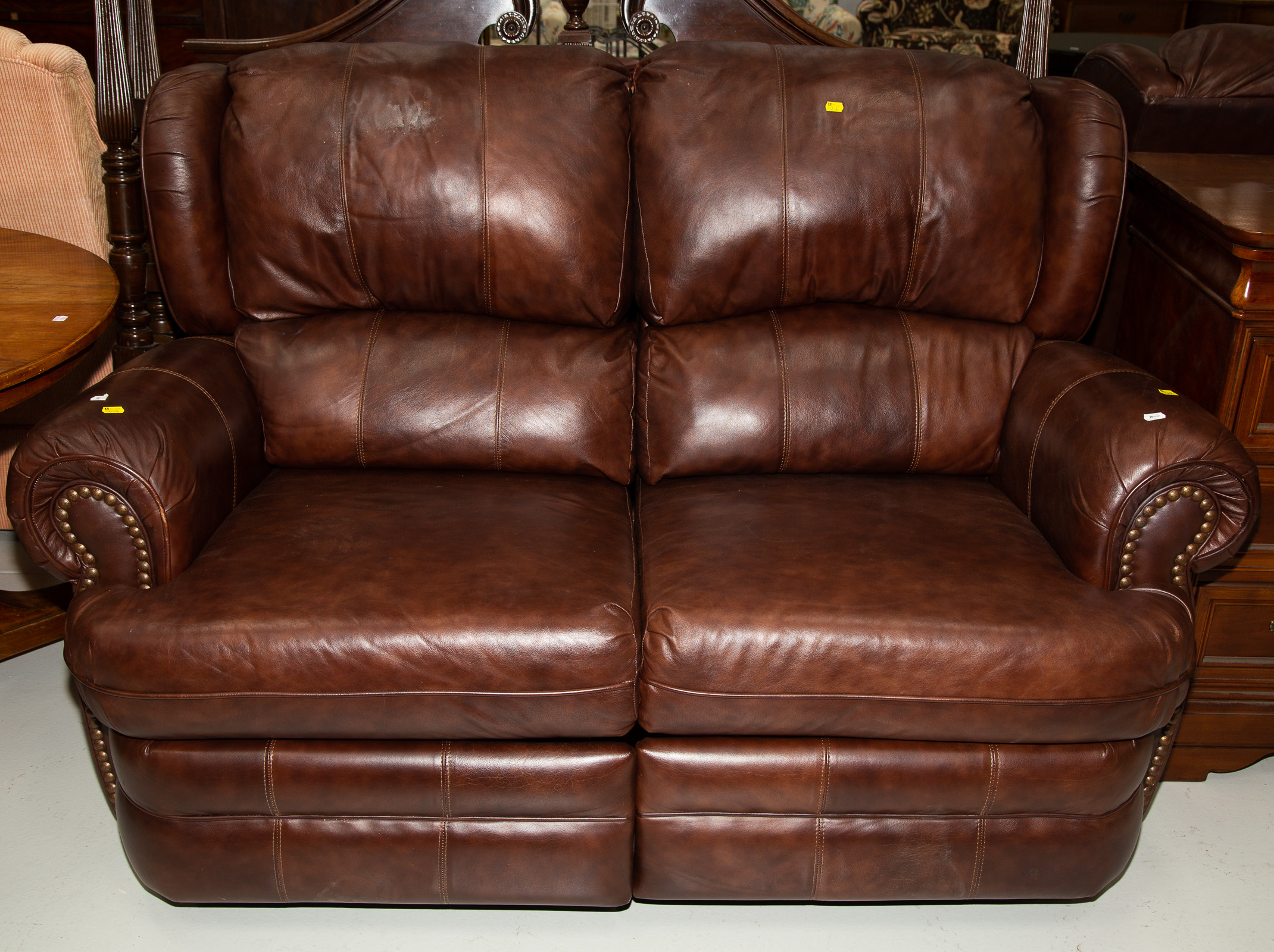 MODERN LEATHER TWO-SEAT RECLINER