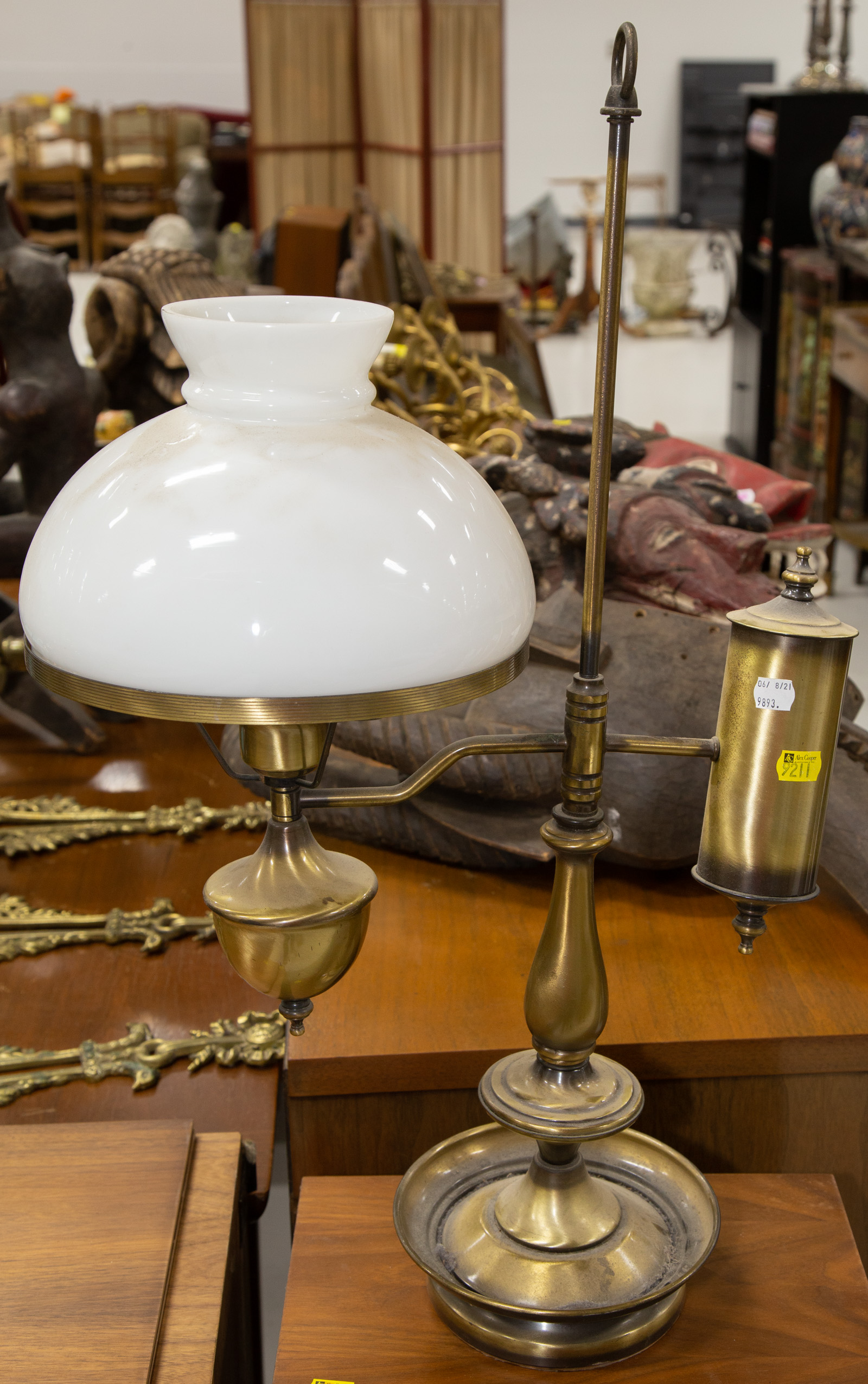 STUDENT STYLE BRASS TABLE LAMP