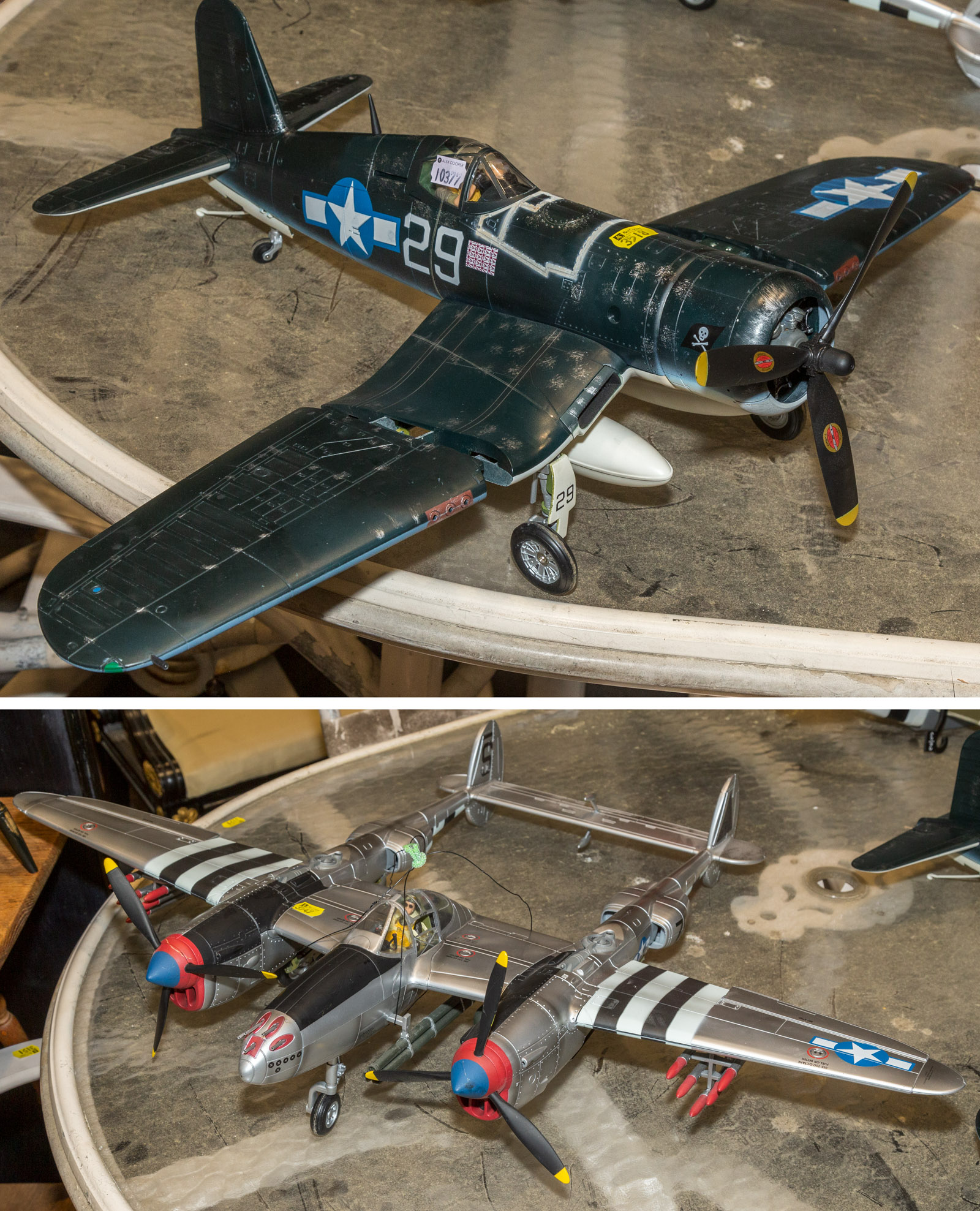 DAUNTLESS DIVE BOMBER MODEL P38 28821a