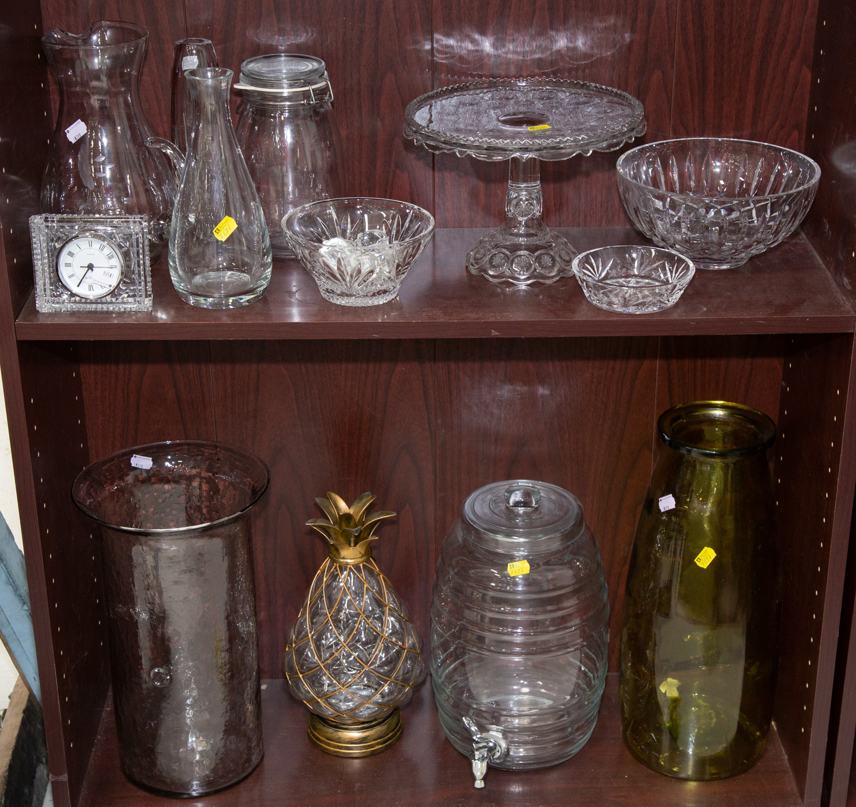 SELECTION OF GLASS TABLEWARE Includes