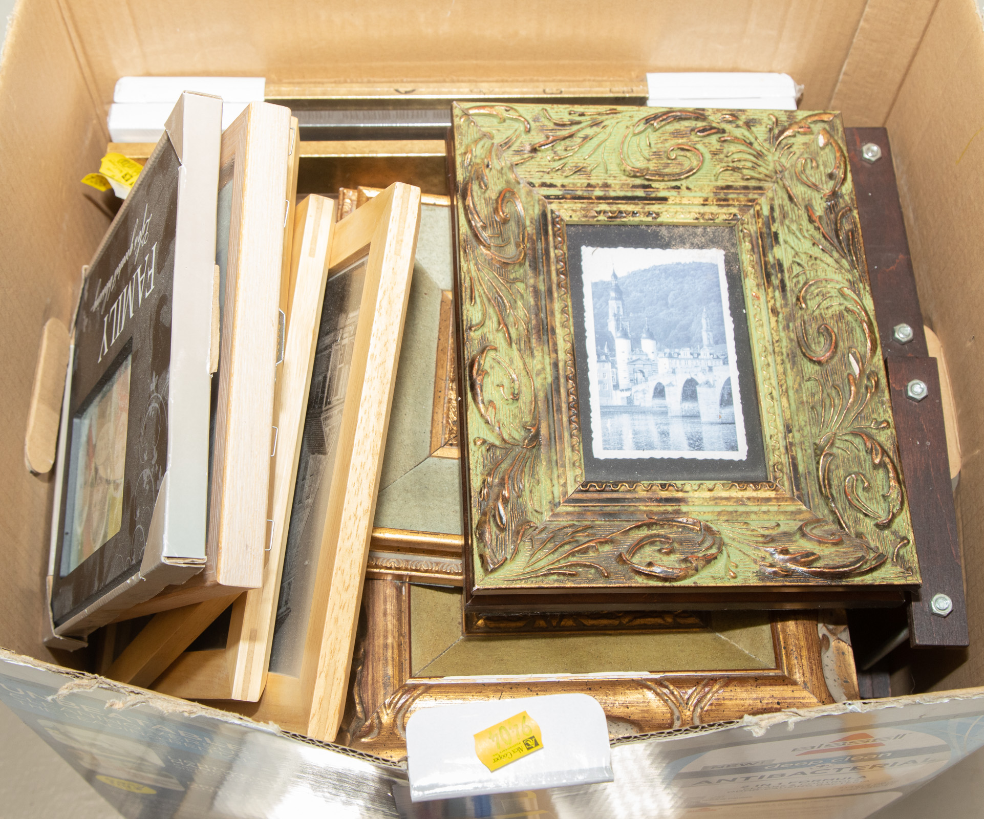 LARGE BOX OF PHOTO FRAMES Includes
