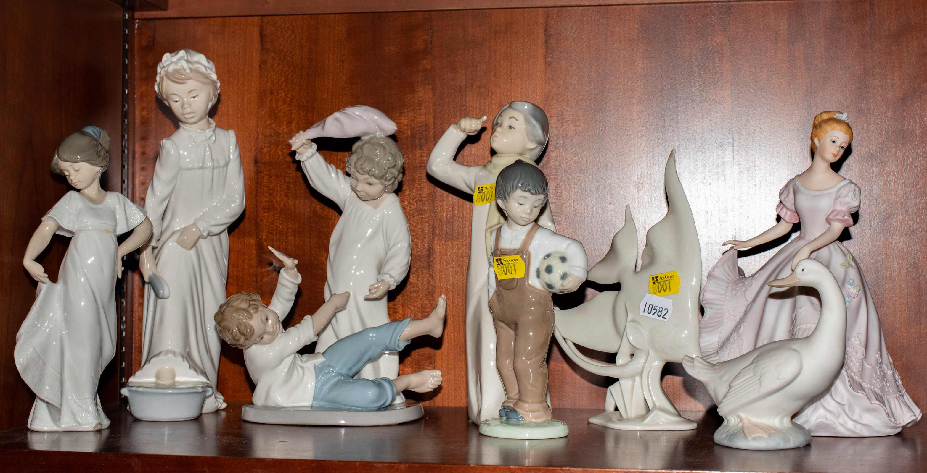 EIGHT NAO & OTHER PORCELAIN FIGURES
