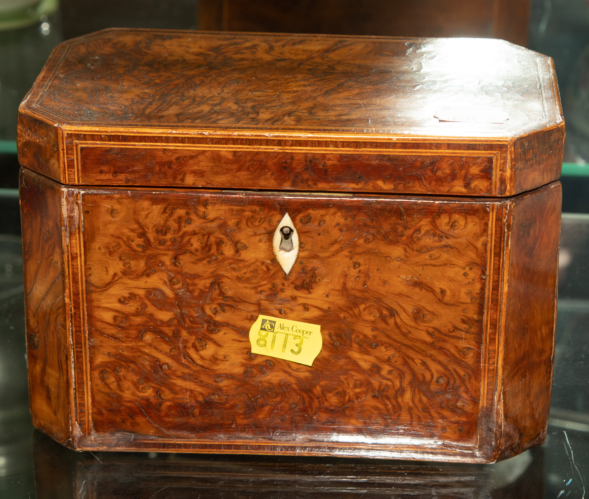 GEORGIAN BURLWOOD TEA CADDY Early 28840e