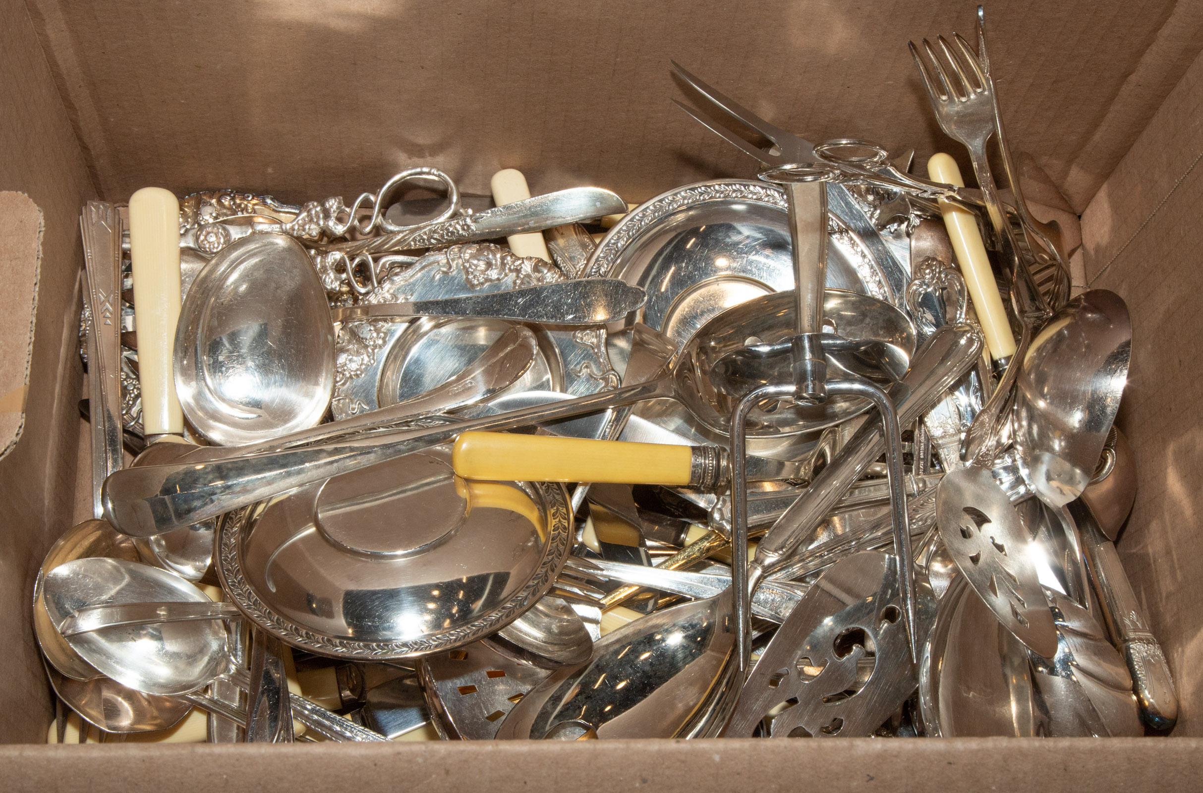 GROUP OF SILVER PLATED FLATWARE .