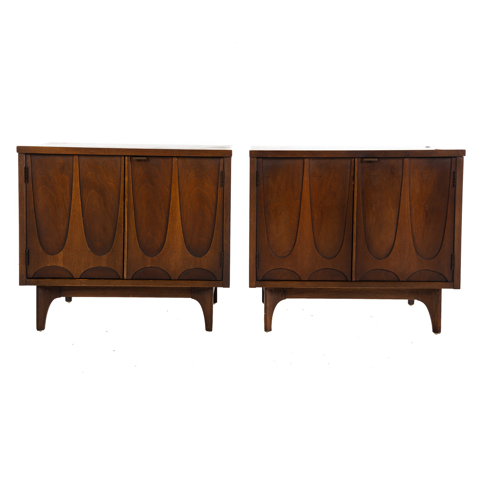 A PAIR OF BROYHILL BRASILIA STANDS