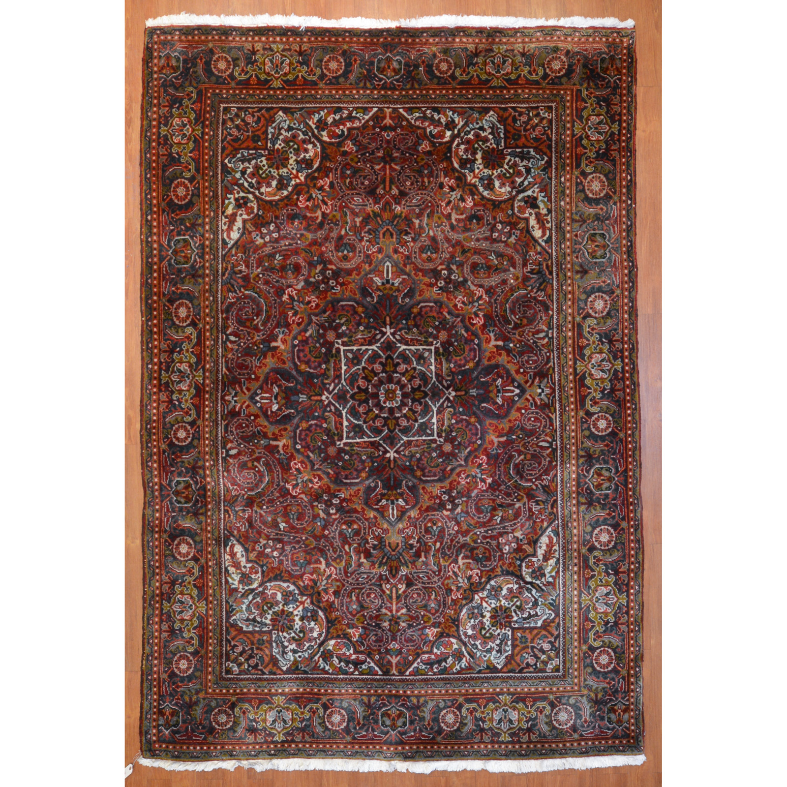 HERIZ RUG PERSIA 6 6 X 9 6 Fourth 288761