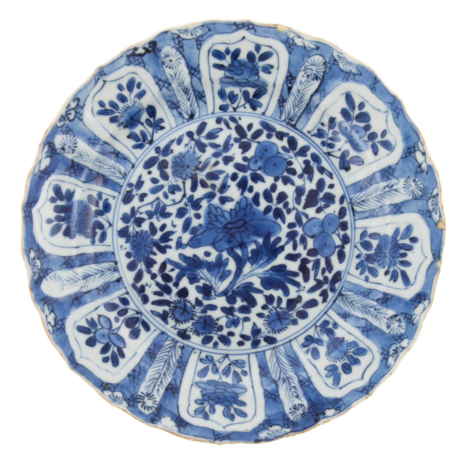 CHINESE EXPORT BLUE WHITE PLATE 28889e