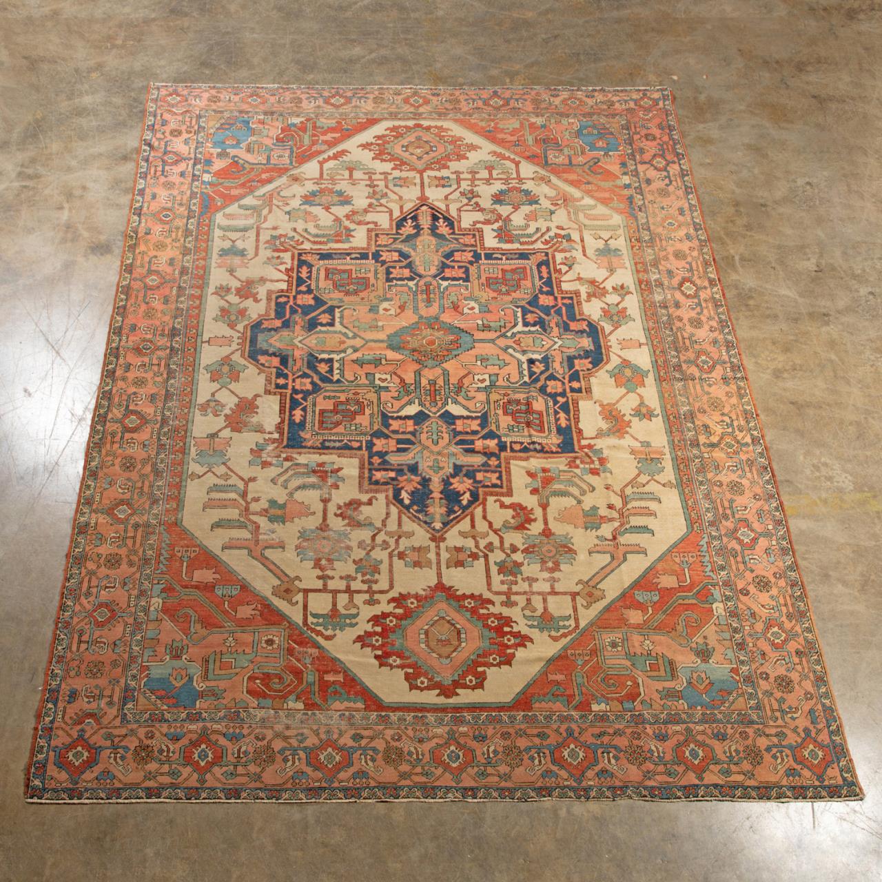 EARLY 20TH C. HAND KNOTTED PERSIAN