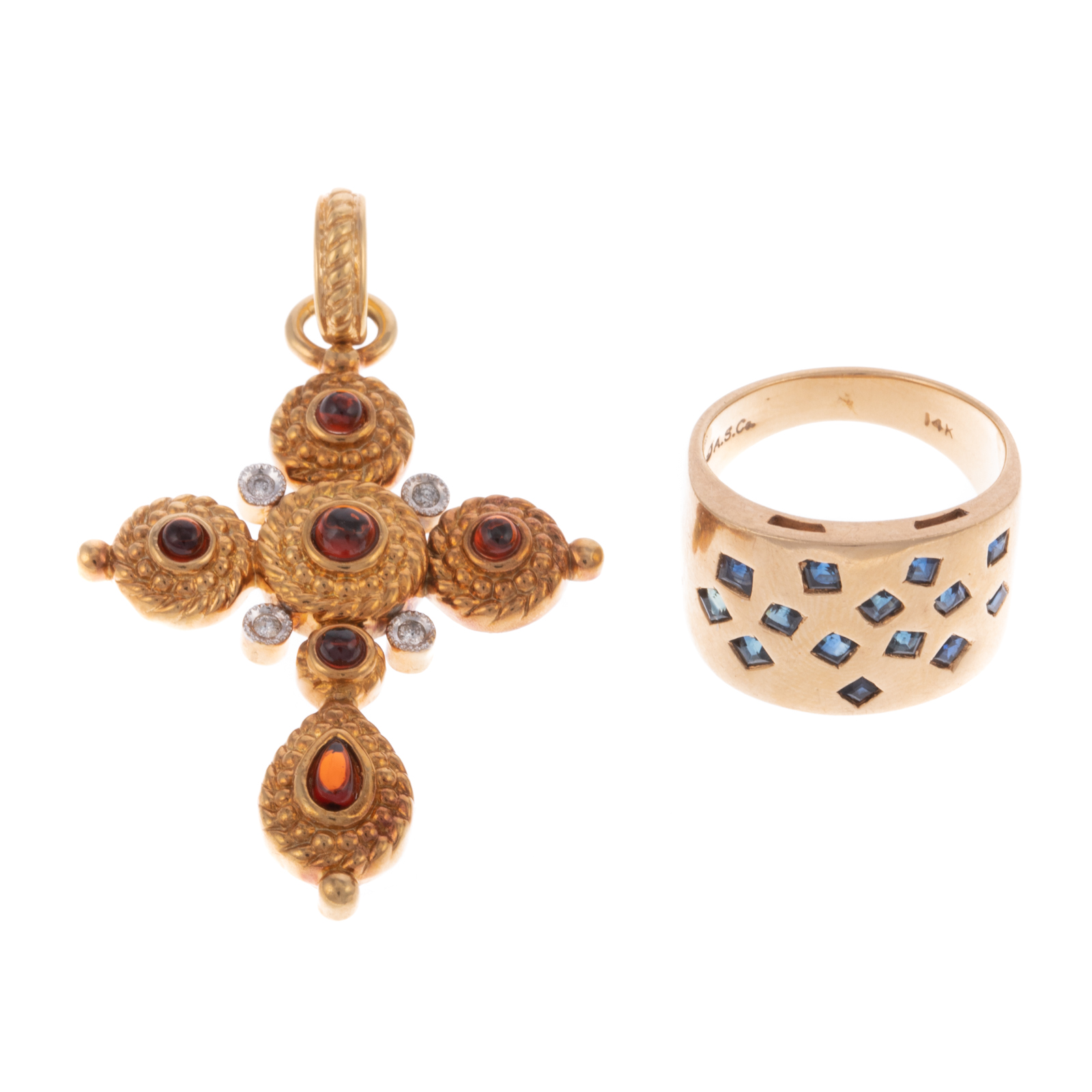 A 14K GOLD CROSS PENDANT & SAPPHIRE