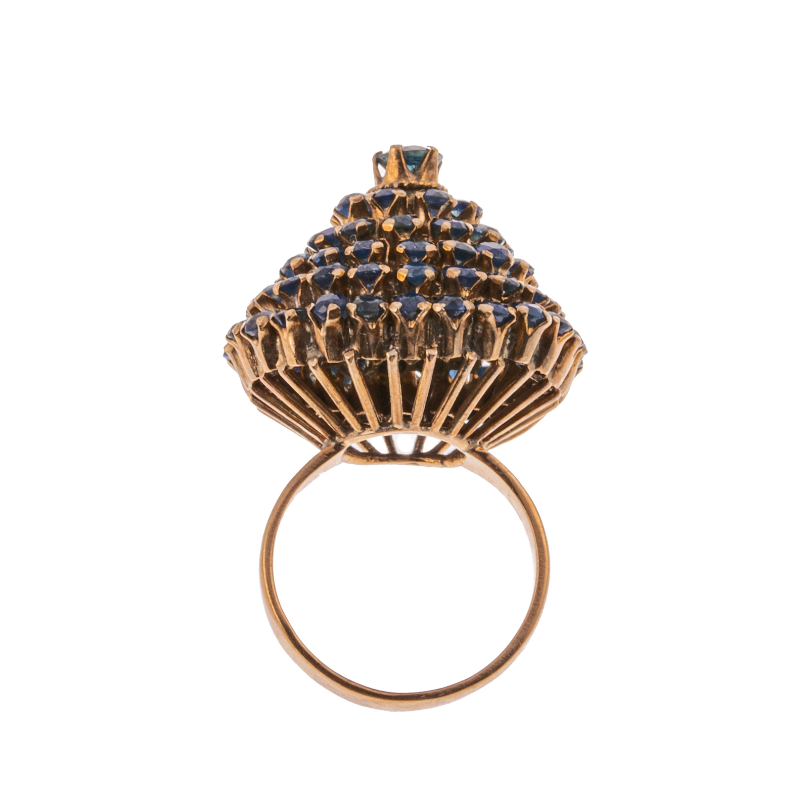 A SAPPHIRE DOME RING IN 14K 14K