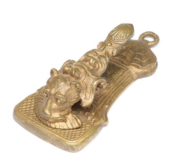 ORNATE LION HEADED LETTER CLIP 288f68