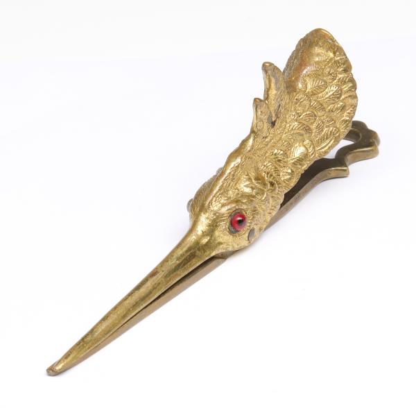 GILT BRASS GLASS EYED BIRD LETTER 288f71