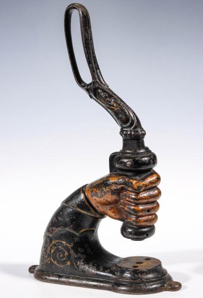 A VERY LARGE FIGURAL CLENCHED HAND 288fdf