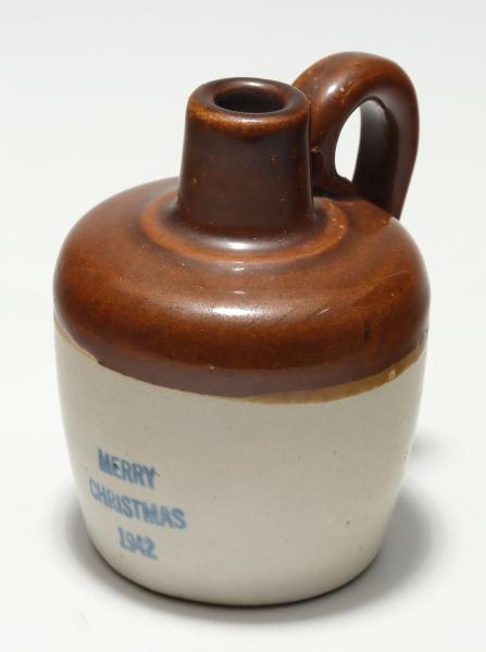 UHL POTTERY 1942 MERRY CHRISTMAS