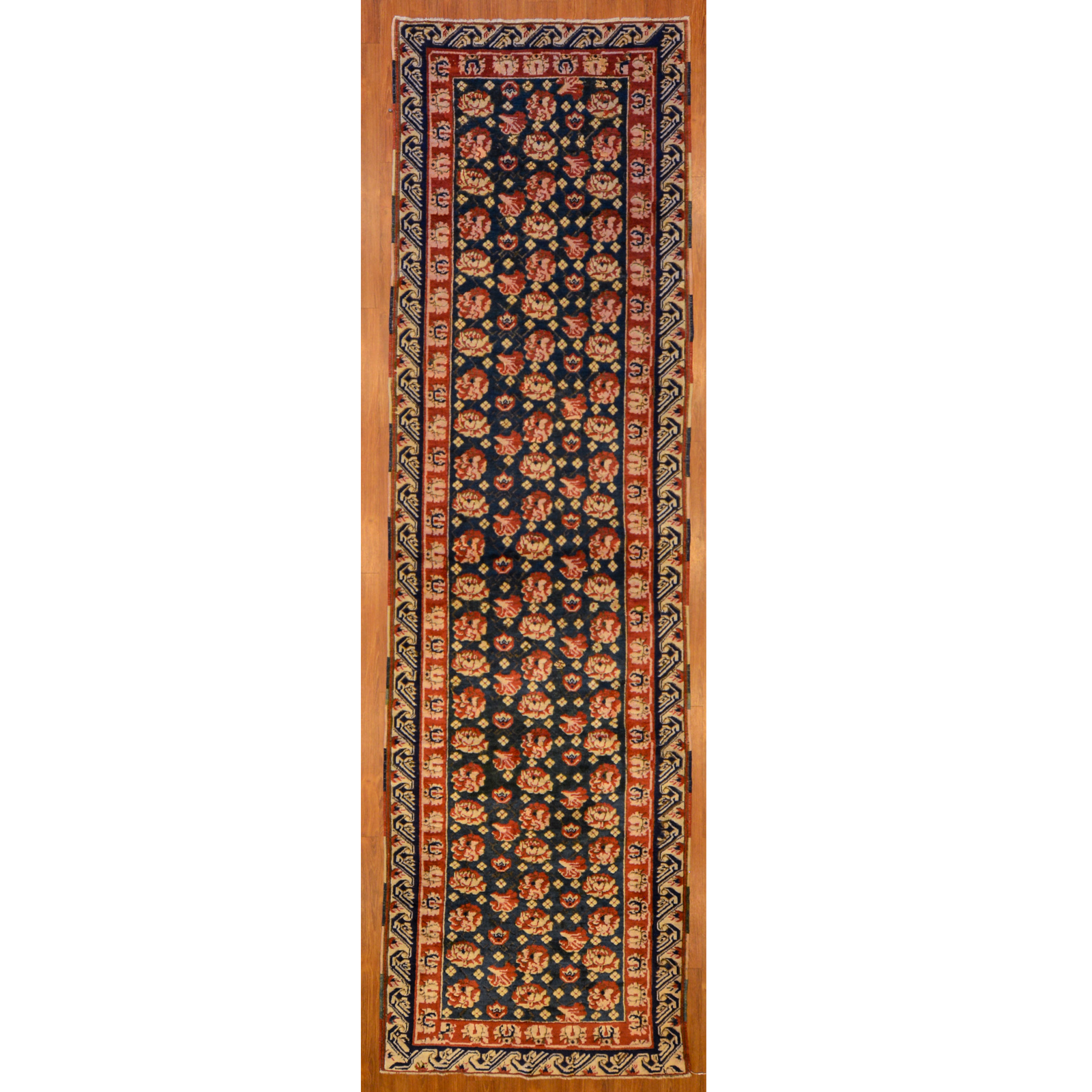 KUBA RUNNER, CAUCASUS, 3.6 X 11.9