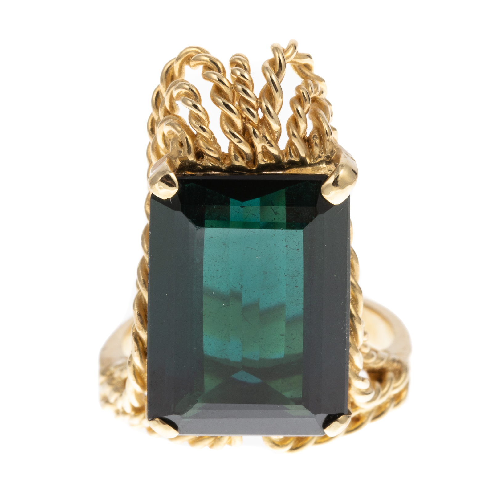 A GREEN TOURMALINE STATEMENT RING 2878ee